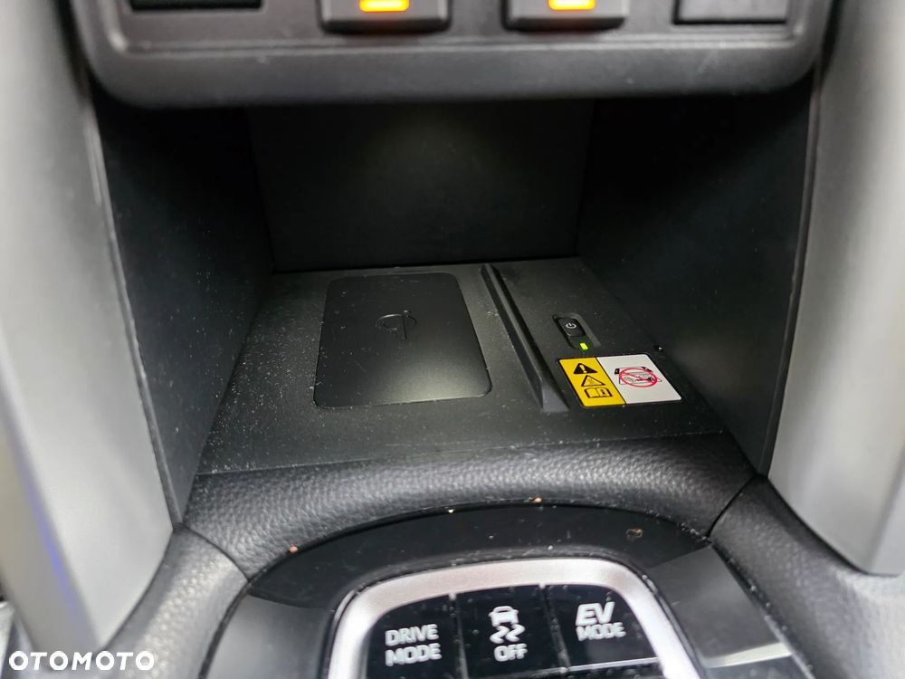 Toyota Corolla Cross 2.0 Hybrid Comfort AWD - 21