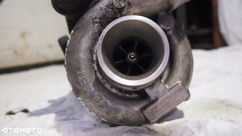 turbosprezarka mercedes a6110960099 w202 2.2cdi - 4