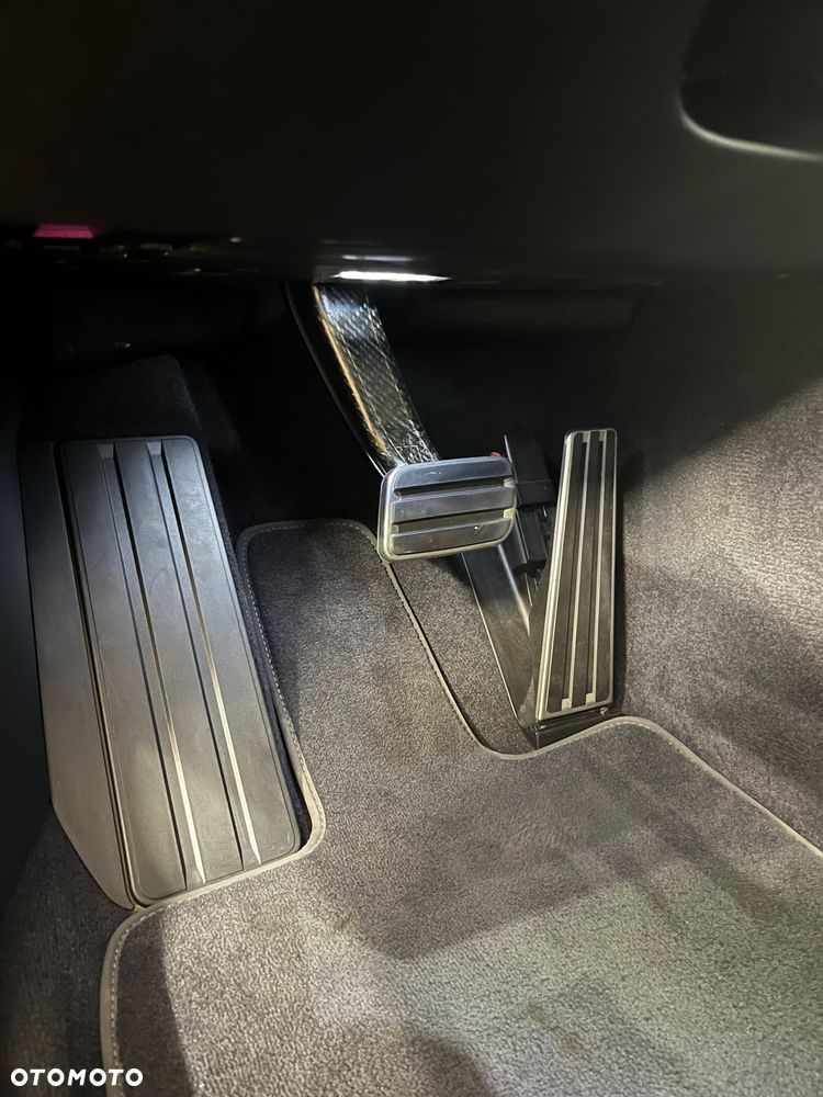 Porsche Panamera - 16