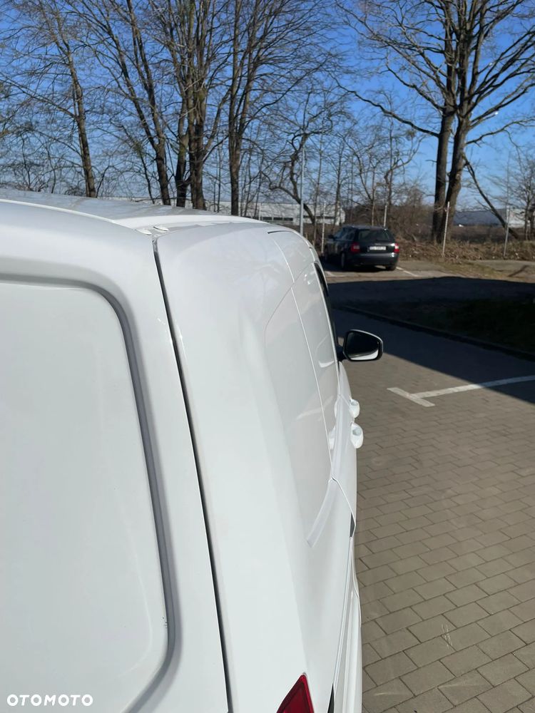 Ford TRANSIT COURIER - 17