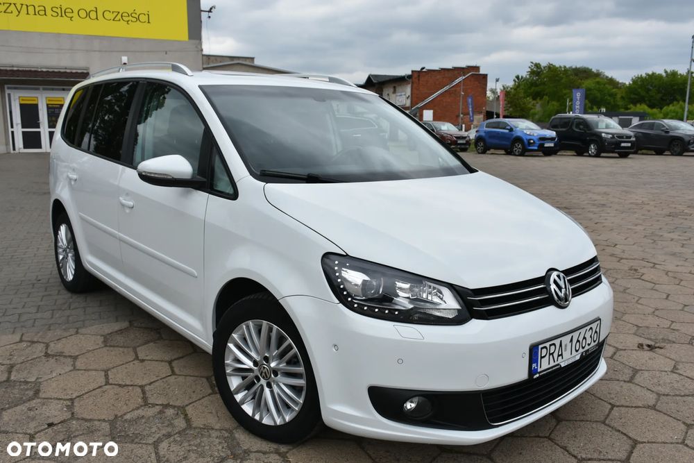 Volkswagen Touran 2.0 TDI DPF BlueMotion Technology STYLE - 3