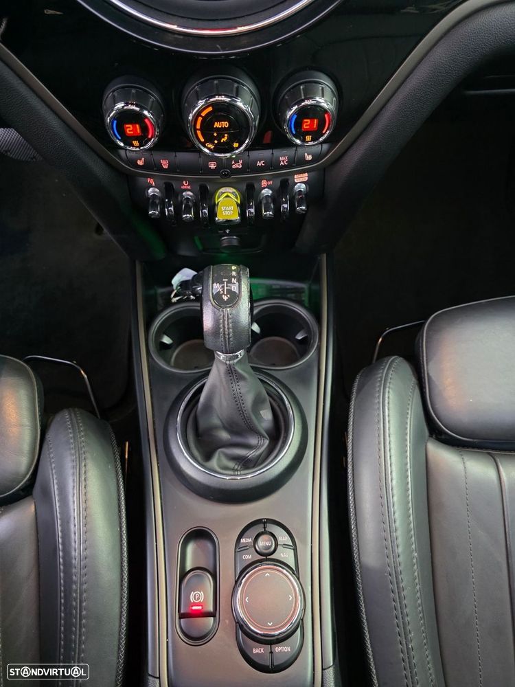 MINI Countryman Cooper SE ALL4 Auto - 17