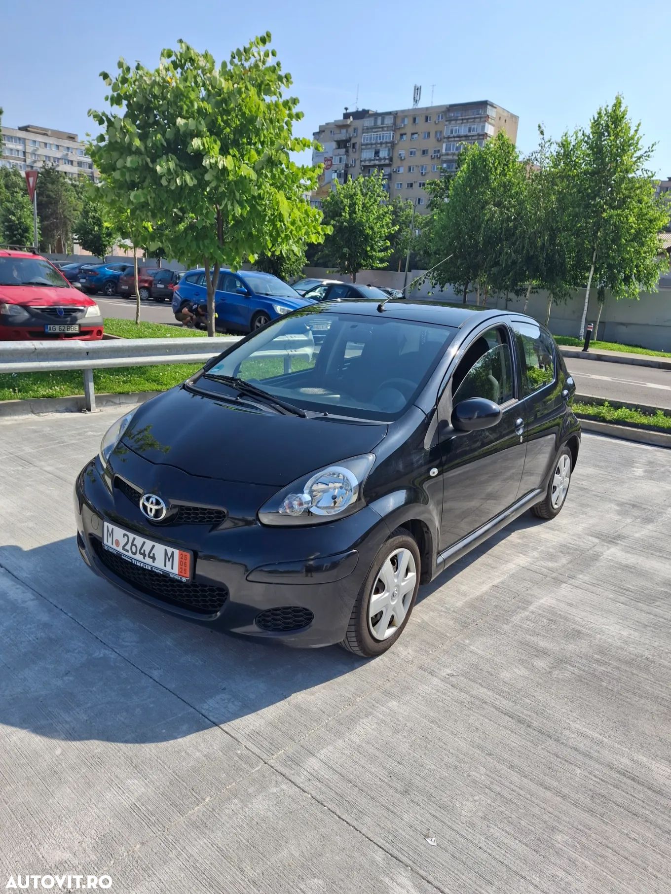 Toyota Aygo 1.0 Terra - 1
