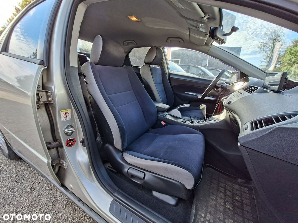 Honda Civic 1.4 Comfort - 23