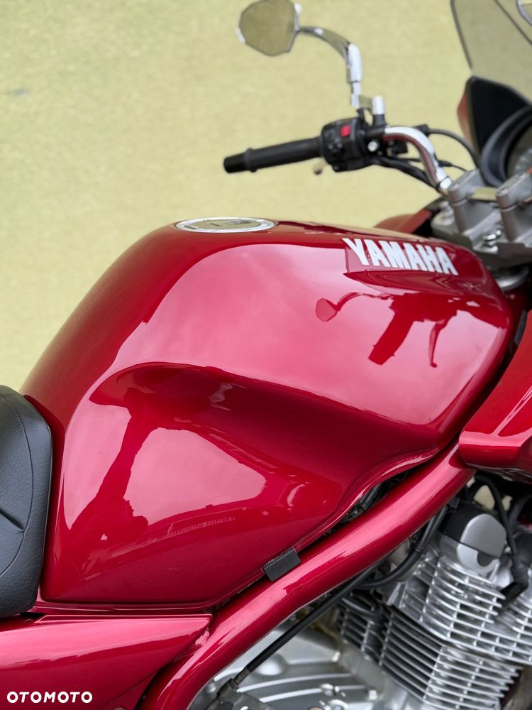 Yamaha XJ - 16