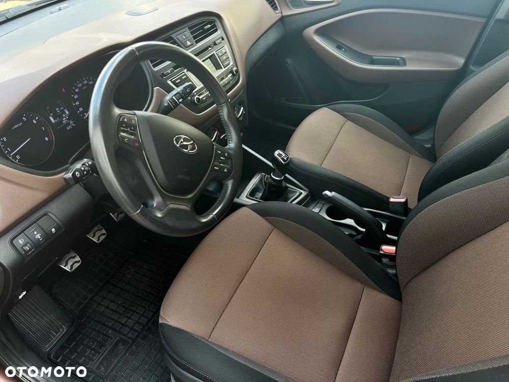 Hyundai i20 1.4 Comfort - 9