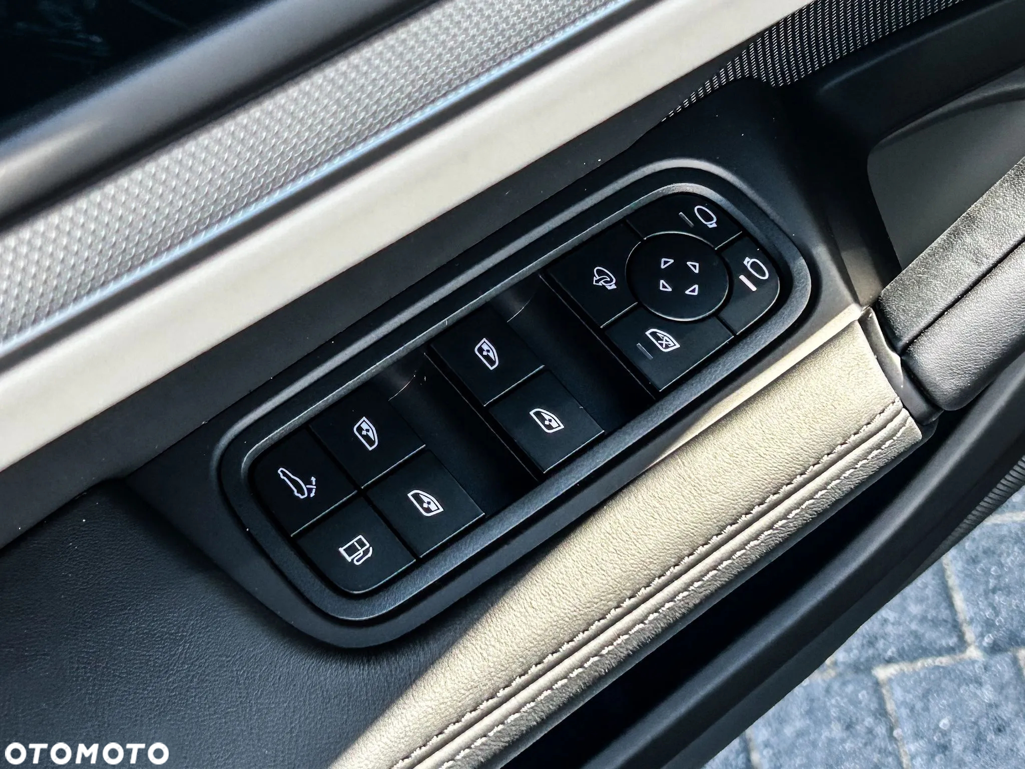 Porsche Cayenne - 16