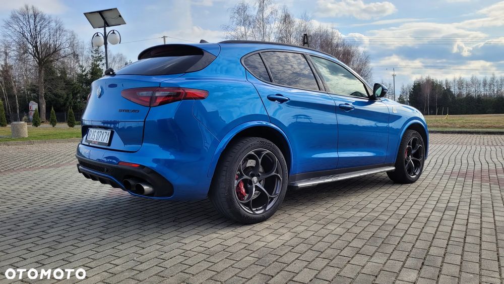 Alfa Romeo Stelvio V6 2.9 Bi-Turbo AT8-Q4 Quadrifoglio - 8
