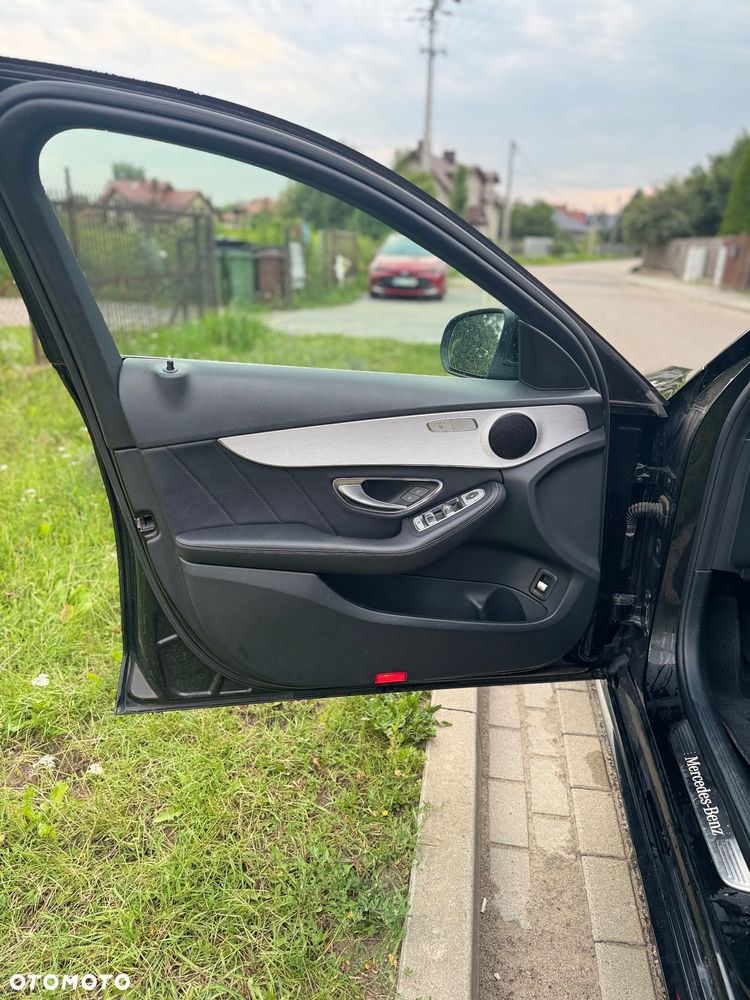 Mercedes-Benz Klasa C 220 d 9G-TRONIC - 14