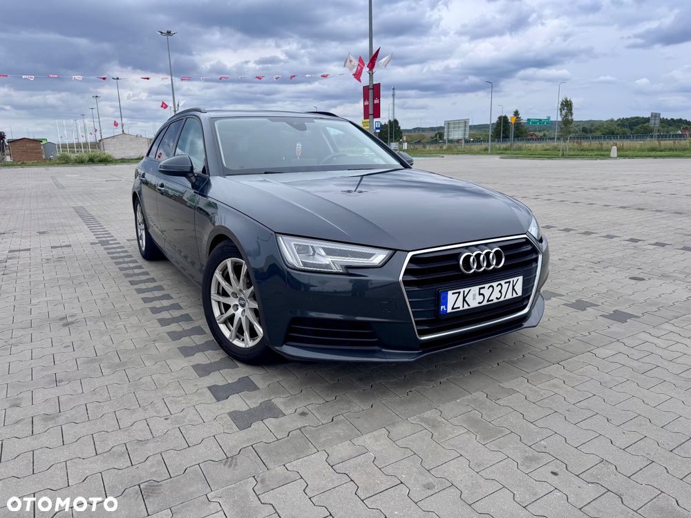 Audi A4 Avant - 1