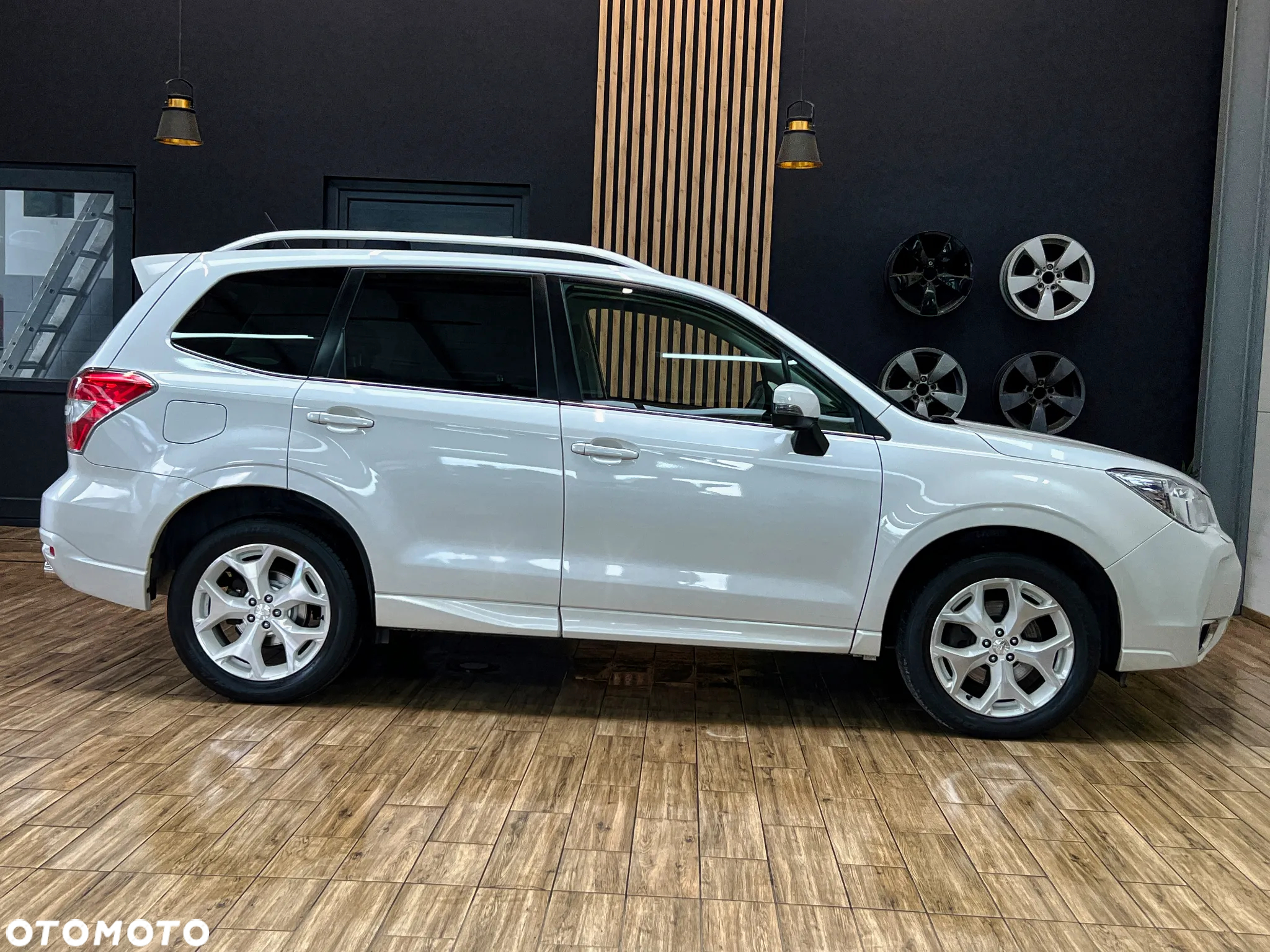 Subaru Forester 2.0XT Platinum Lineartronic - 6