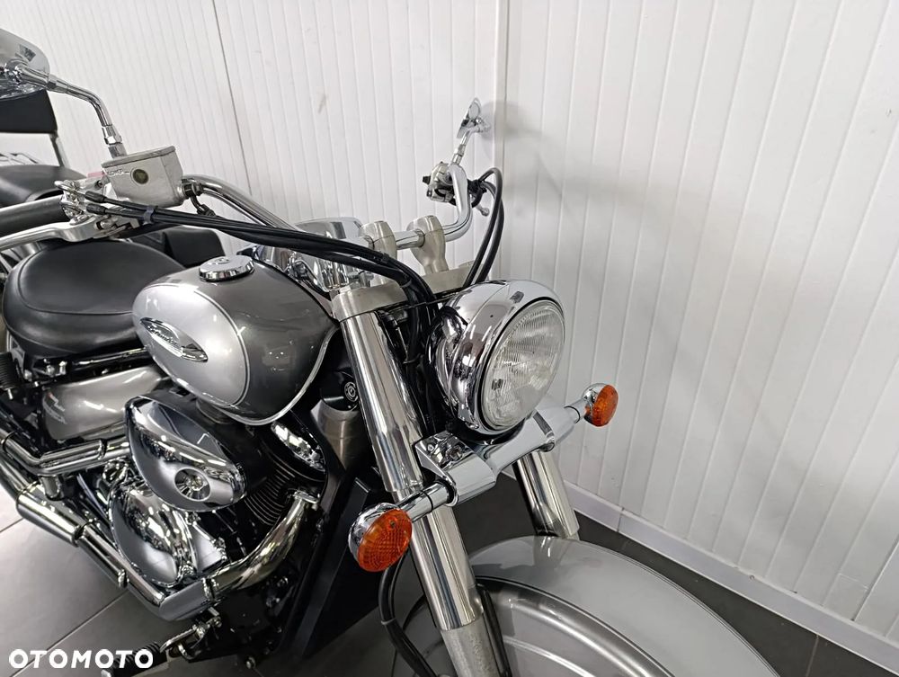 Suzuki VL 800 Volusia - 14