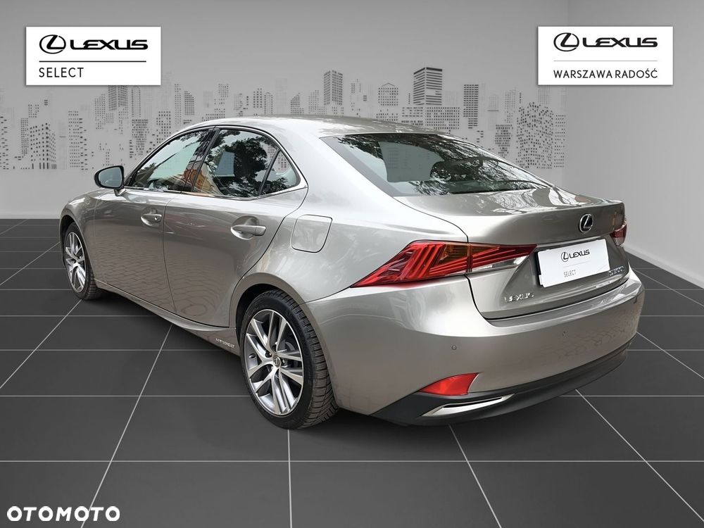 Lexus IS - 5