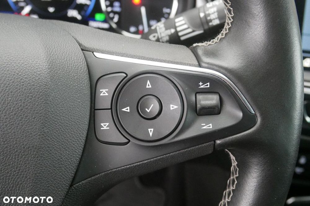 Opel Insignia - 26