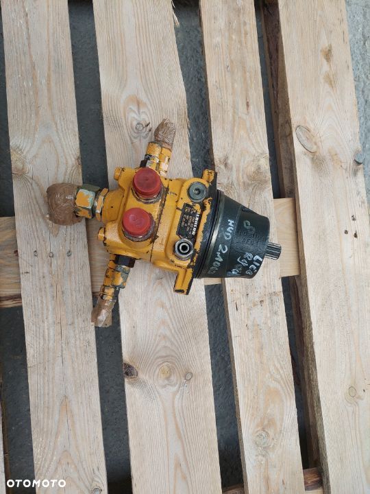 Silnik obrotu Liebherr R900 FMF 032 [HYD 21063] - 7