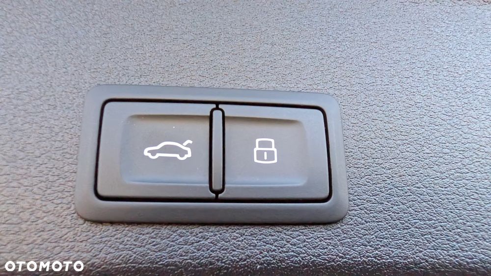 Audi A4 Avant 35 TFSI S tronic - 16