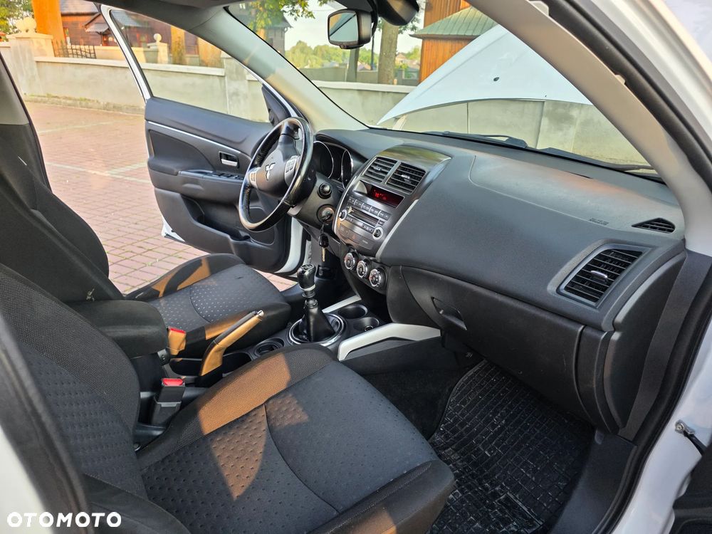 Mitsubishi ASX 1.8 DID Inform - 18