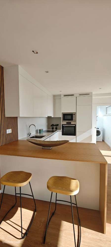 Apartamento T3 com  2 varandas e vistas de mar. A 1 minuto da praia - Grande imagem: 4/17