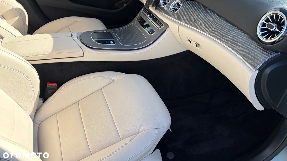 Mercedes-Benz Klasa E 300 d 4-Matic Avantgarde - 15