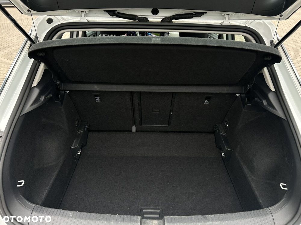 Volkswagen T-Roc 1.5 TSI R-Line DSG - 28