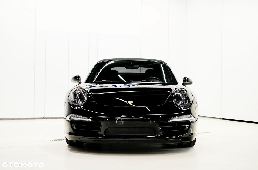 Porsche 911 Carrera S - 6