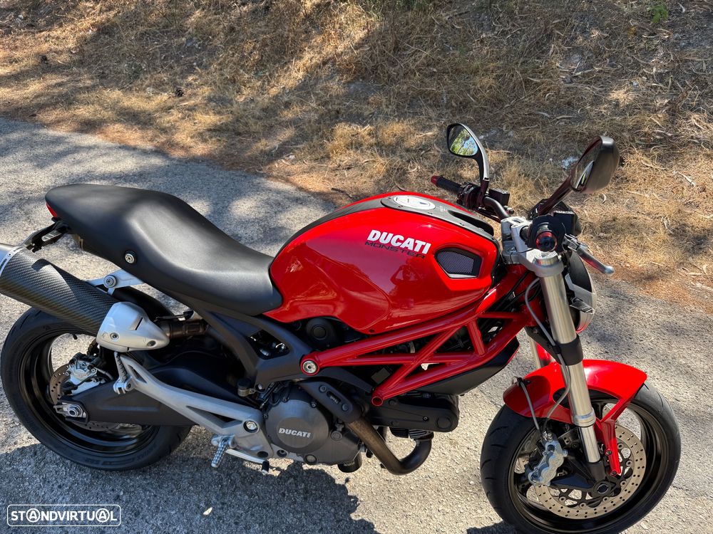 Ducati Monster 696 - 23