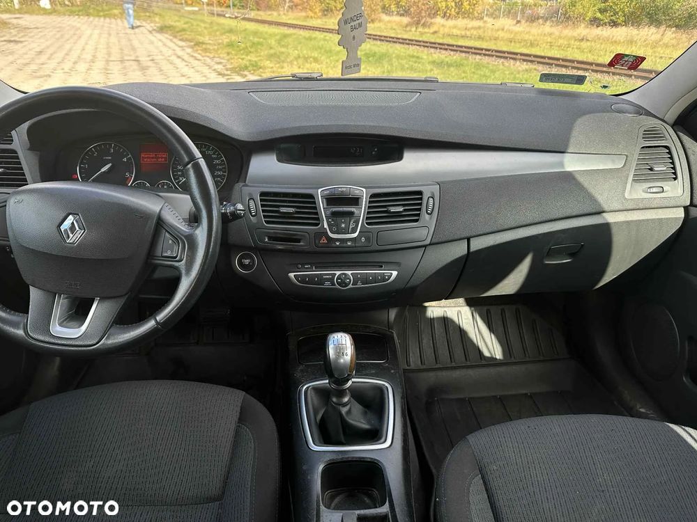 Renault Laguna 2.0 DCi Authentique - 9