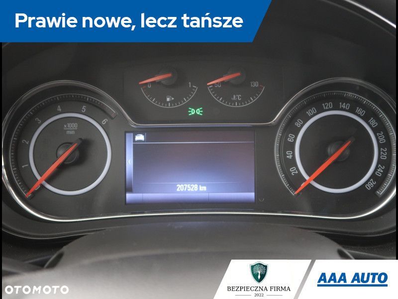 Opel Insignia - 12