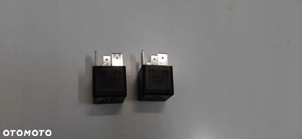 PRZEKAŹNIK FIAT GRAND PUNTO EVO46520439 12r 4PIN - 3