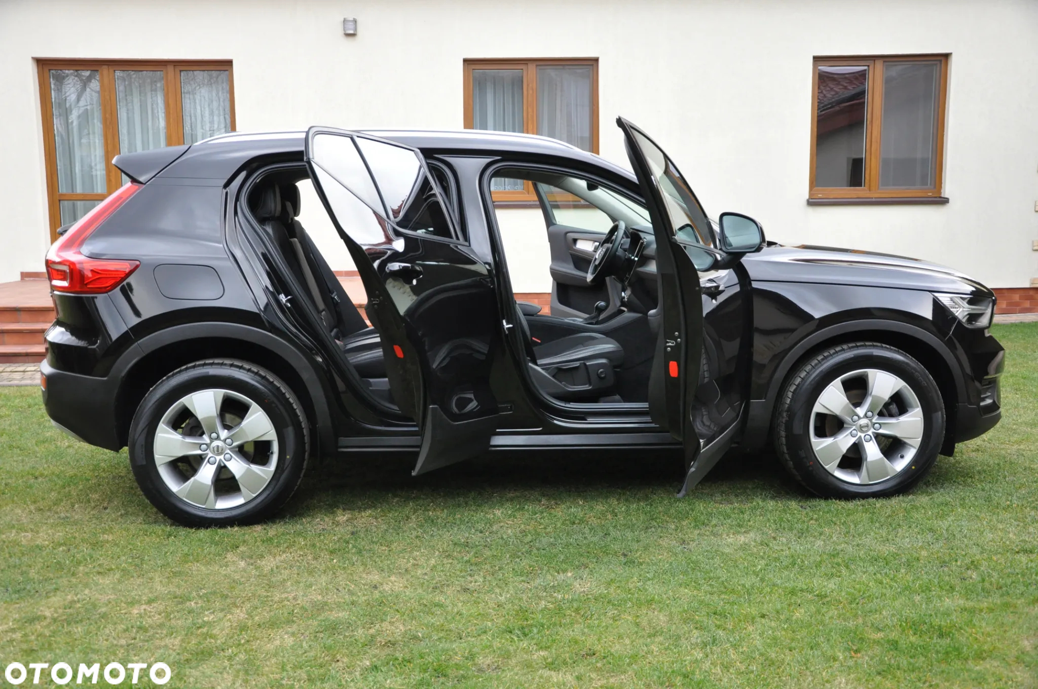 Volvo XC 40 T3 Momentum - 13