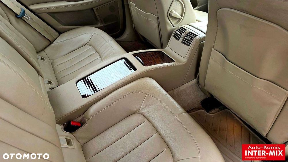 Mercedes-Benz CLS - 22