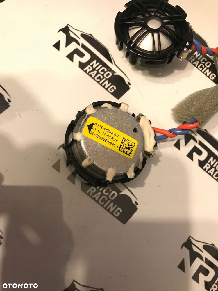 KOMPLET GŁOŚNIKÓW RAMKI DRZWI LAND ROVER L538 - 5