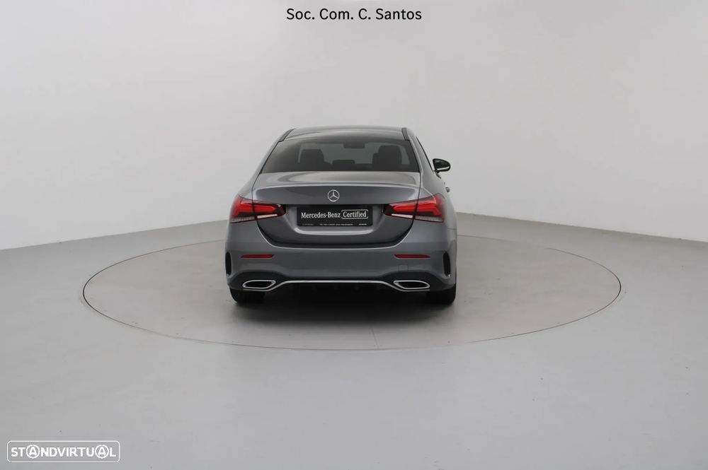 Mercedes-Benz A 200 Limousine AMG Line - 5