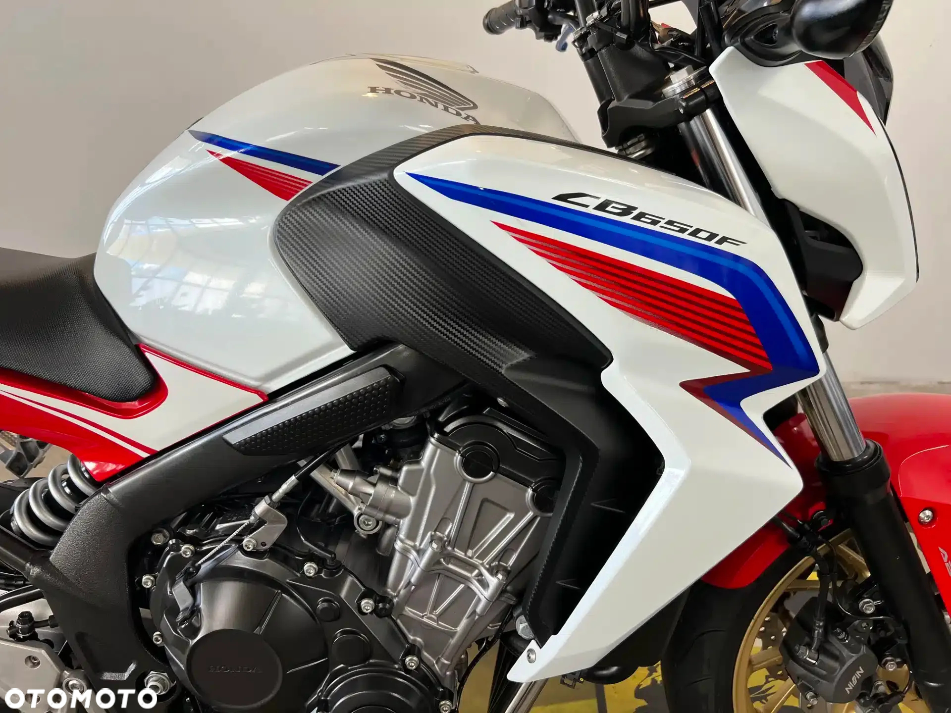 Honda CB - 8