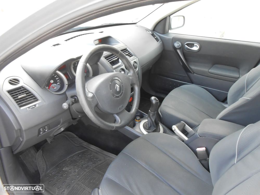 Renault Mégane 1.5 dCi Confort Dynamique - 12