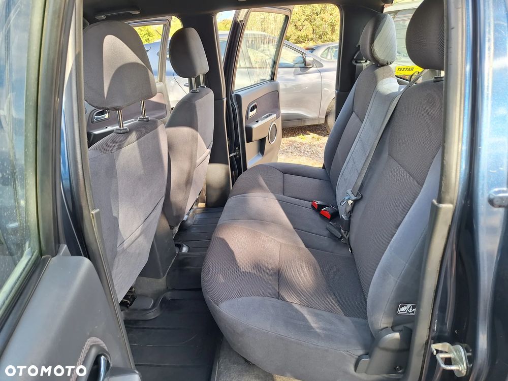 Isuzu D-Max 3.0d DC LS - 11
