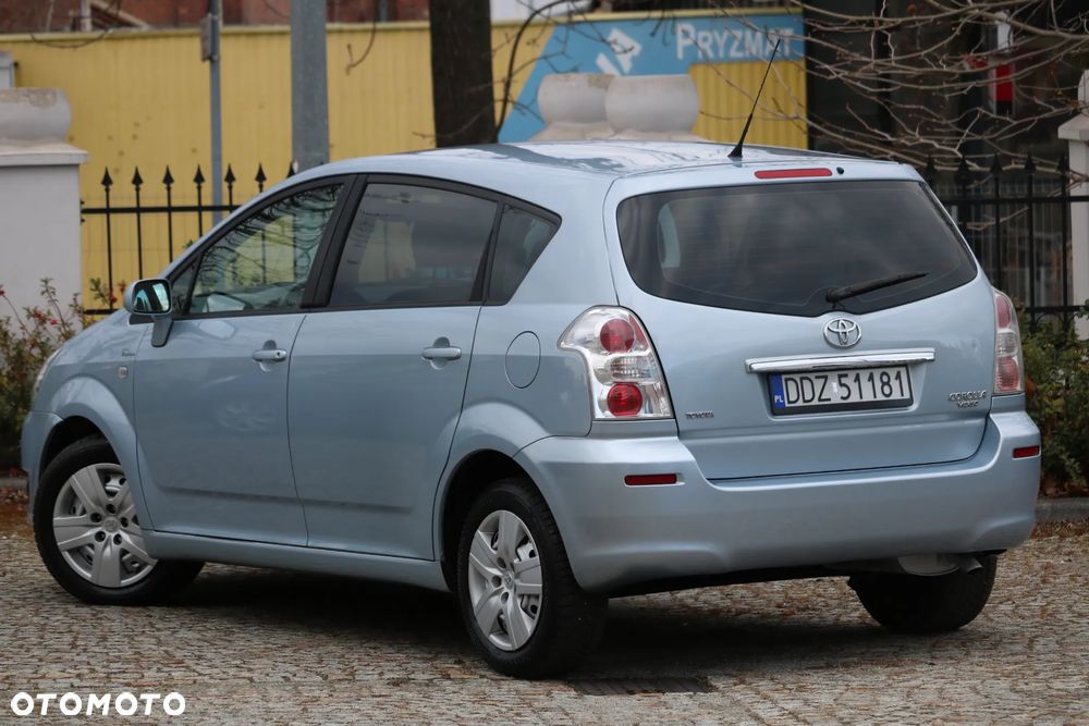 Toyota Corolla Verso - 35