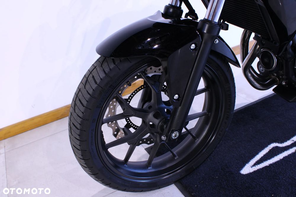 Honda CB - 30