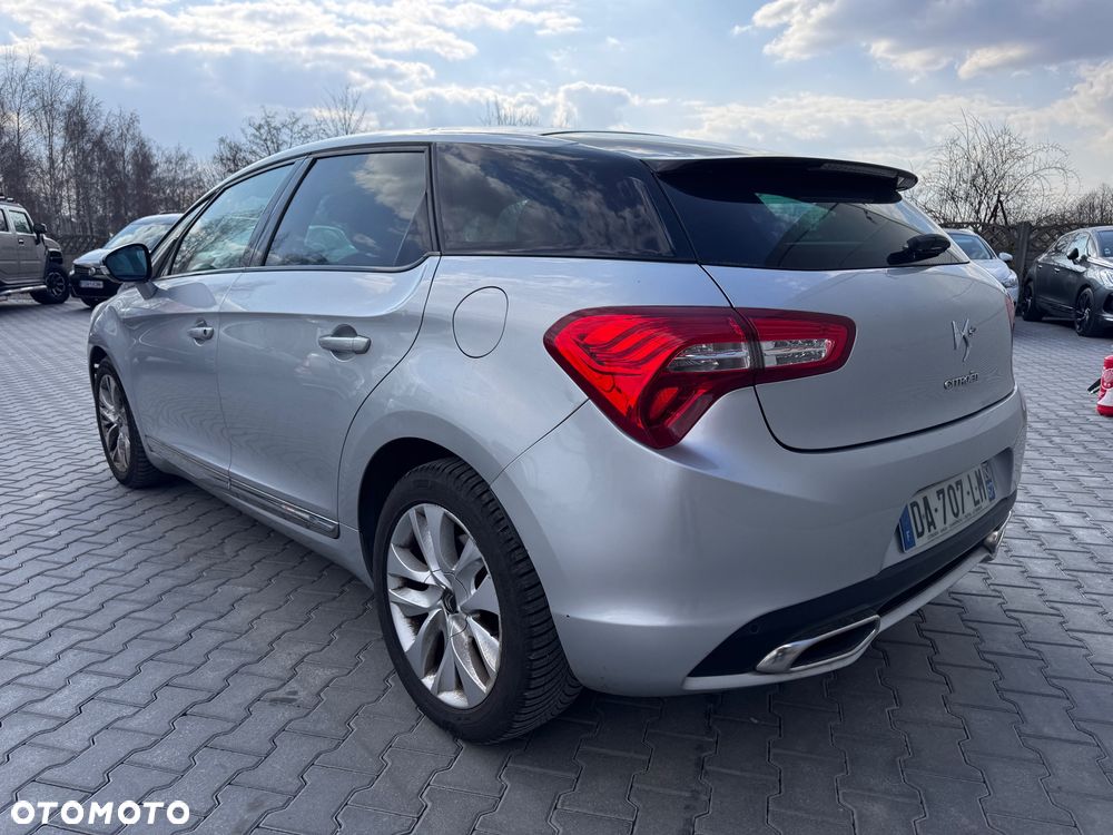 Citroën DS5 Hybrid4 EGS6 Business - 11