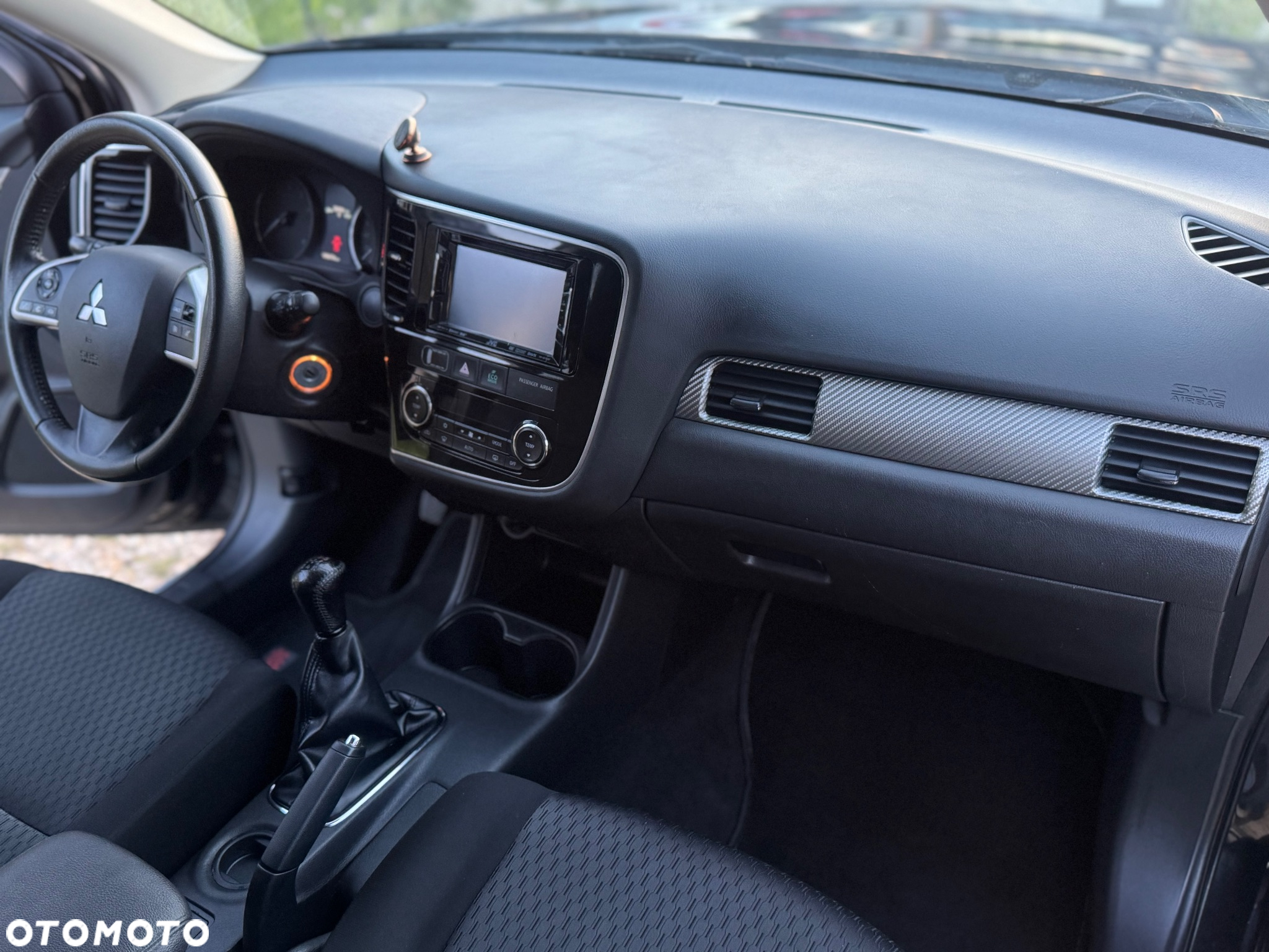 Mitsubishi Outlander 2.0 Intense 2WD - 19
