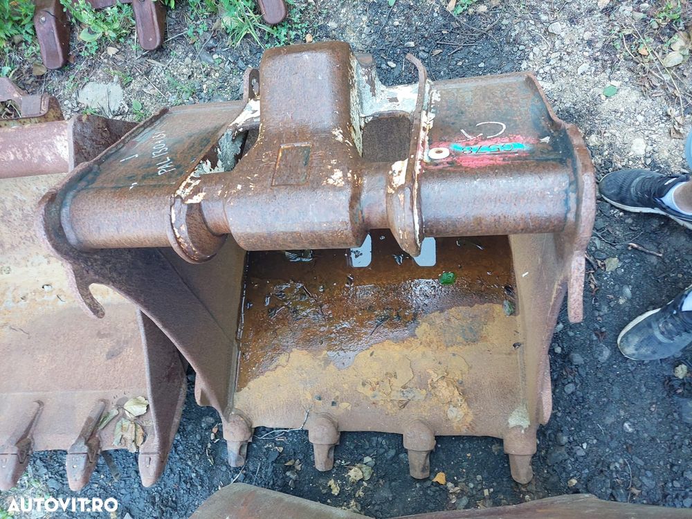Cupa pentru Excavatoare cu greutatea de 5-9 tone - 1