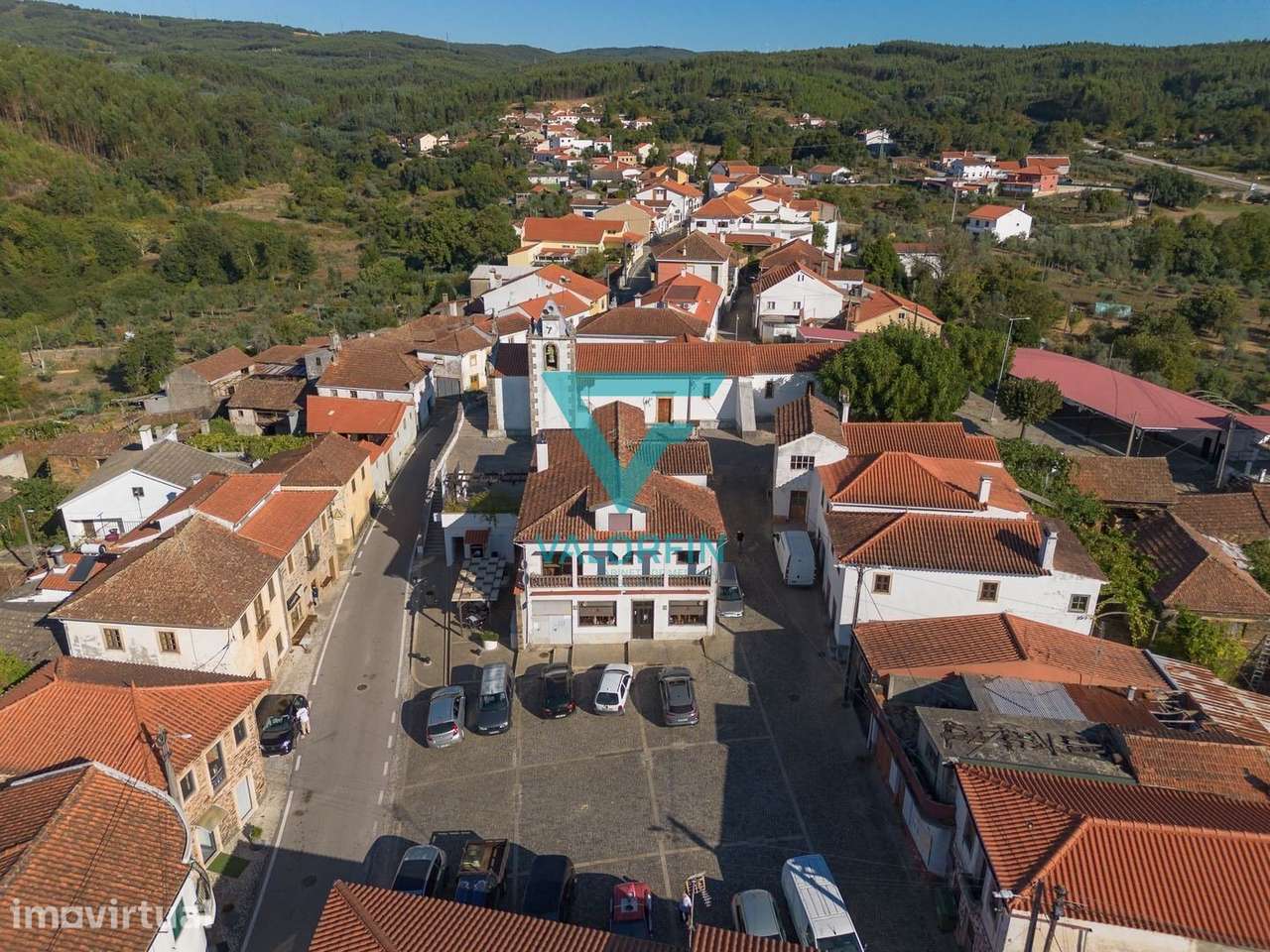 Moradia T4 com Espaço Comercial - Vila Facaia | Pedrogão Grande - Grande imagem: 3/20