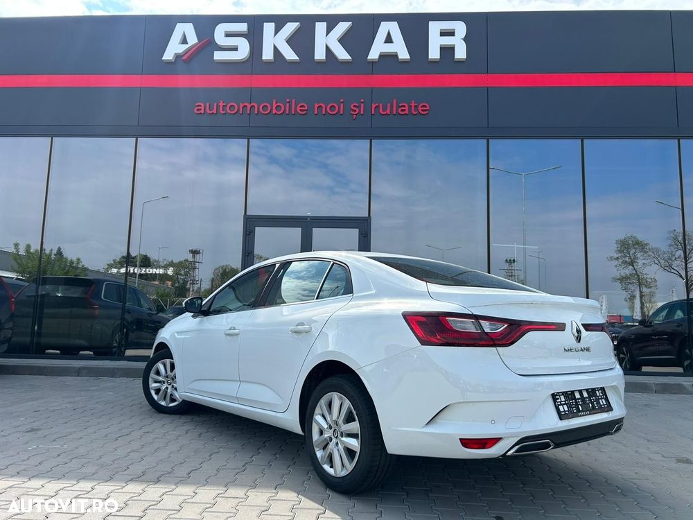 Renault Megane TCe 140 GPF EDC Equilibre - 9