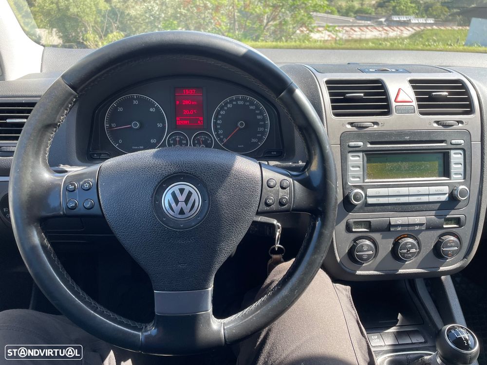 VW Golf 1.9 TDi BlueM. Confortline - 8
