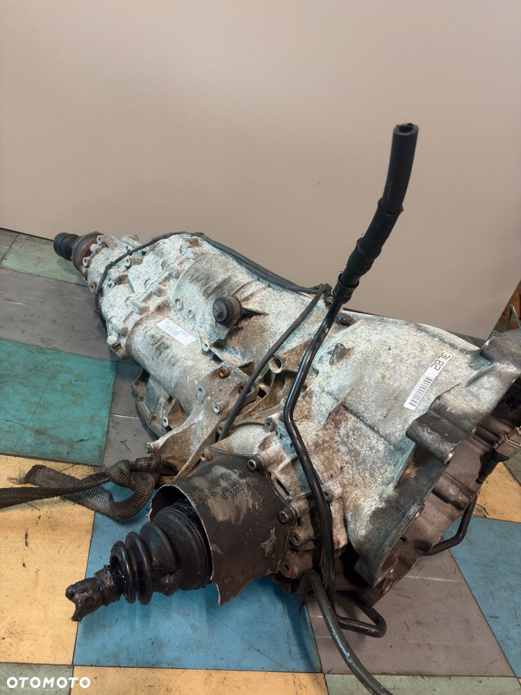 SKRZYNIA AUTOMATYCZNA AUTOMAT ROZDZEILACZ REDUKTOR AUDI S4 B7 B6 4.2 1071137028 3L86 - 10