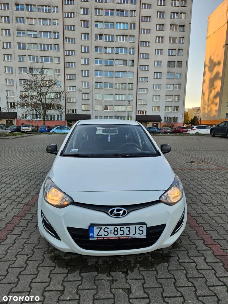 Hyundai i20 1.1 CRDi Classic + - 12