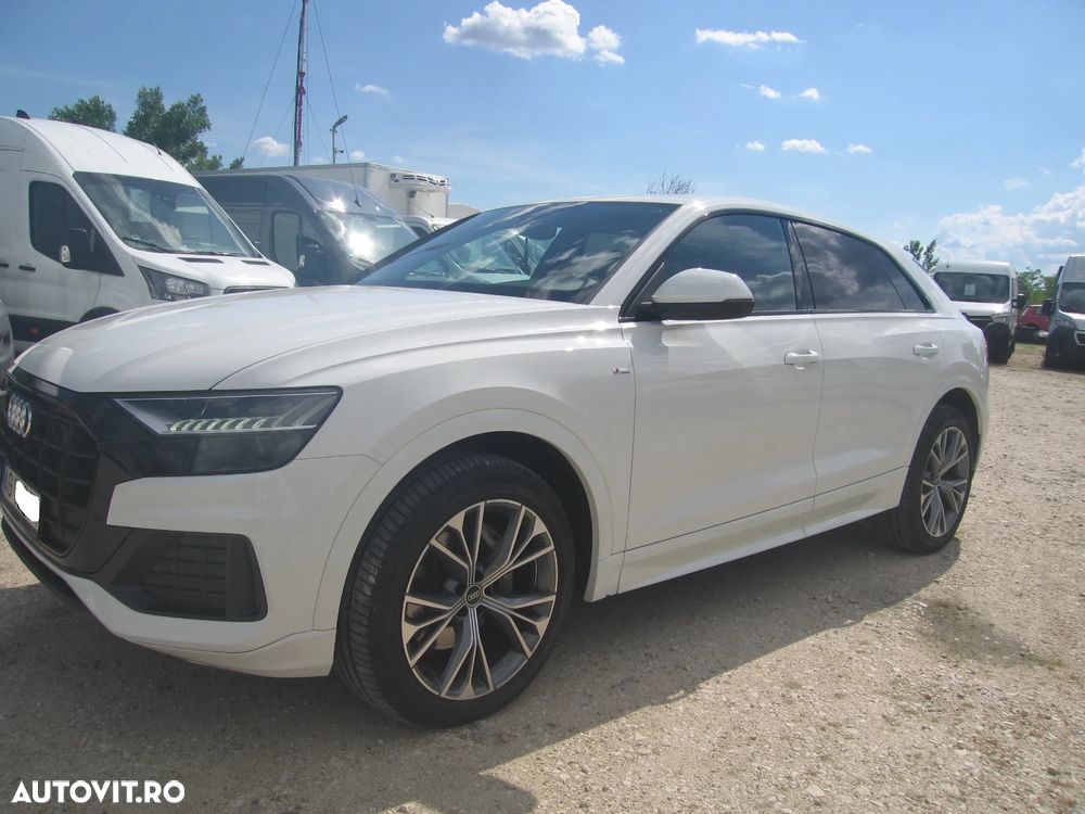 Audi Q8 - 1