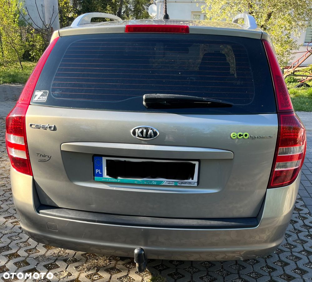 Kia Ceed 1.6 Crdi Comfort + - 5
