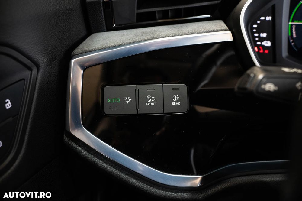 Audi Q3 45 TFSIe Sportback S tronic - 27