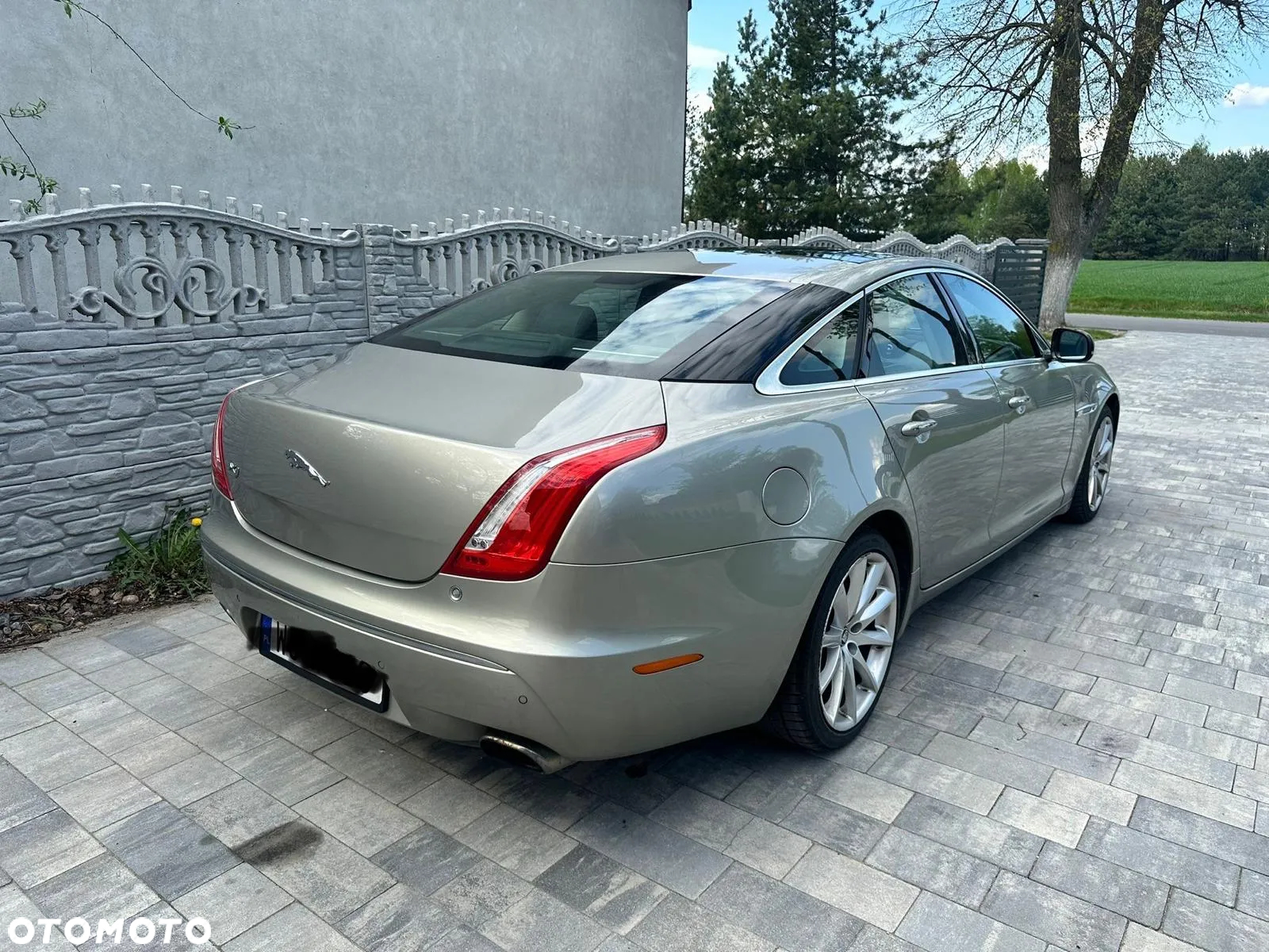 Jaguar XJ - 5